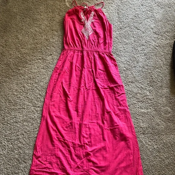 Old Navy Fuchsia Maxi Dress with Embroidery - Picture 2 of 4